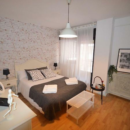 Apartamento Fleta Daire Zaragoza Dış mekan fotoğraf